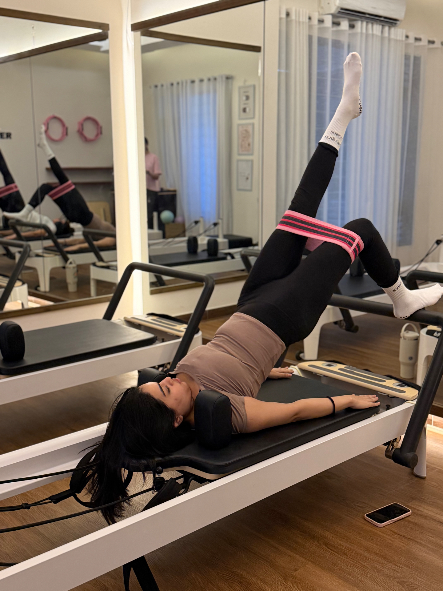 Bridge exercise on the reformer